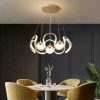 Modern LED csillár arany színben – Elegancia és innováció egyetlen formában