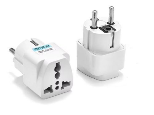 Univerzális utazóadapter 110–240V feszültséghez