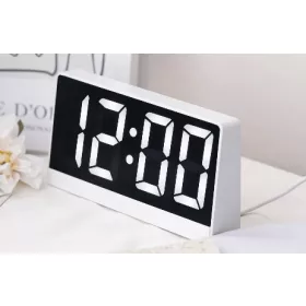 Digitális LED Óra -fehér-fehér