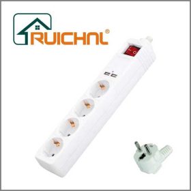   RUICHNL 1,5M hosszabbító 4 aljzattal – Praktikus és megbízható áramellátás