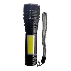 LED Zseblámpa – Erős és Kompakt Világítás