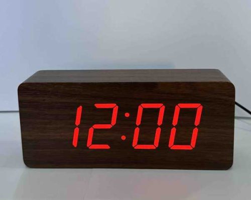 Fa Borítású Digitális LED Óra 